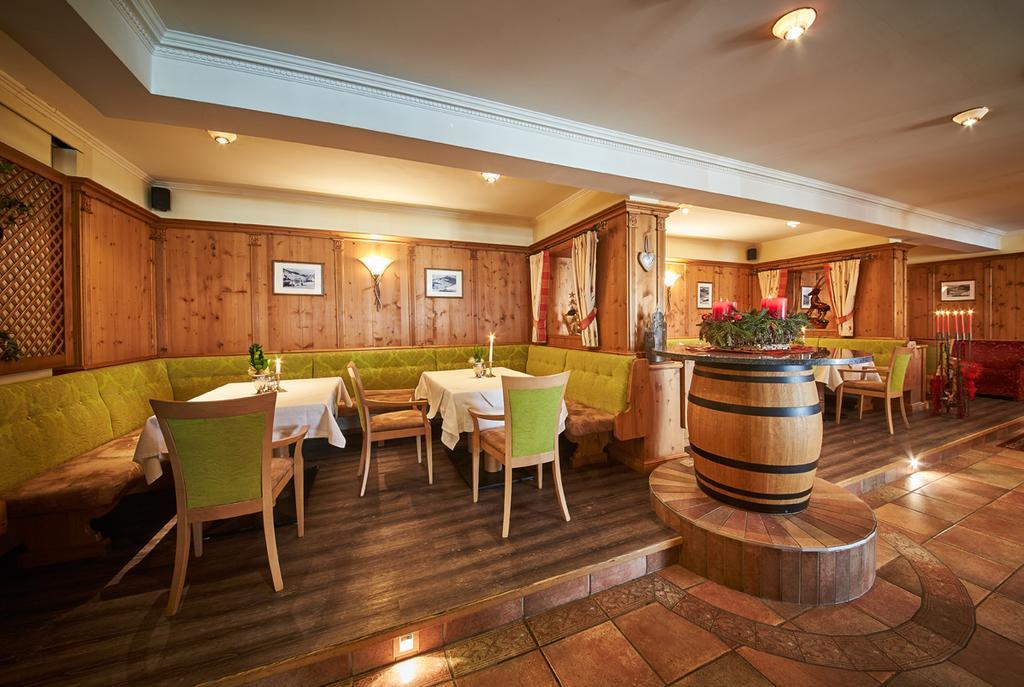 Hotel Alpenblick Saalbach-Hinterglemm Exterior foto