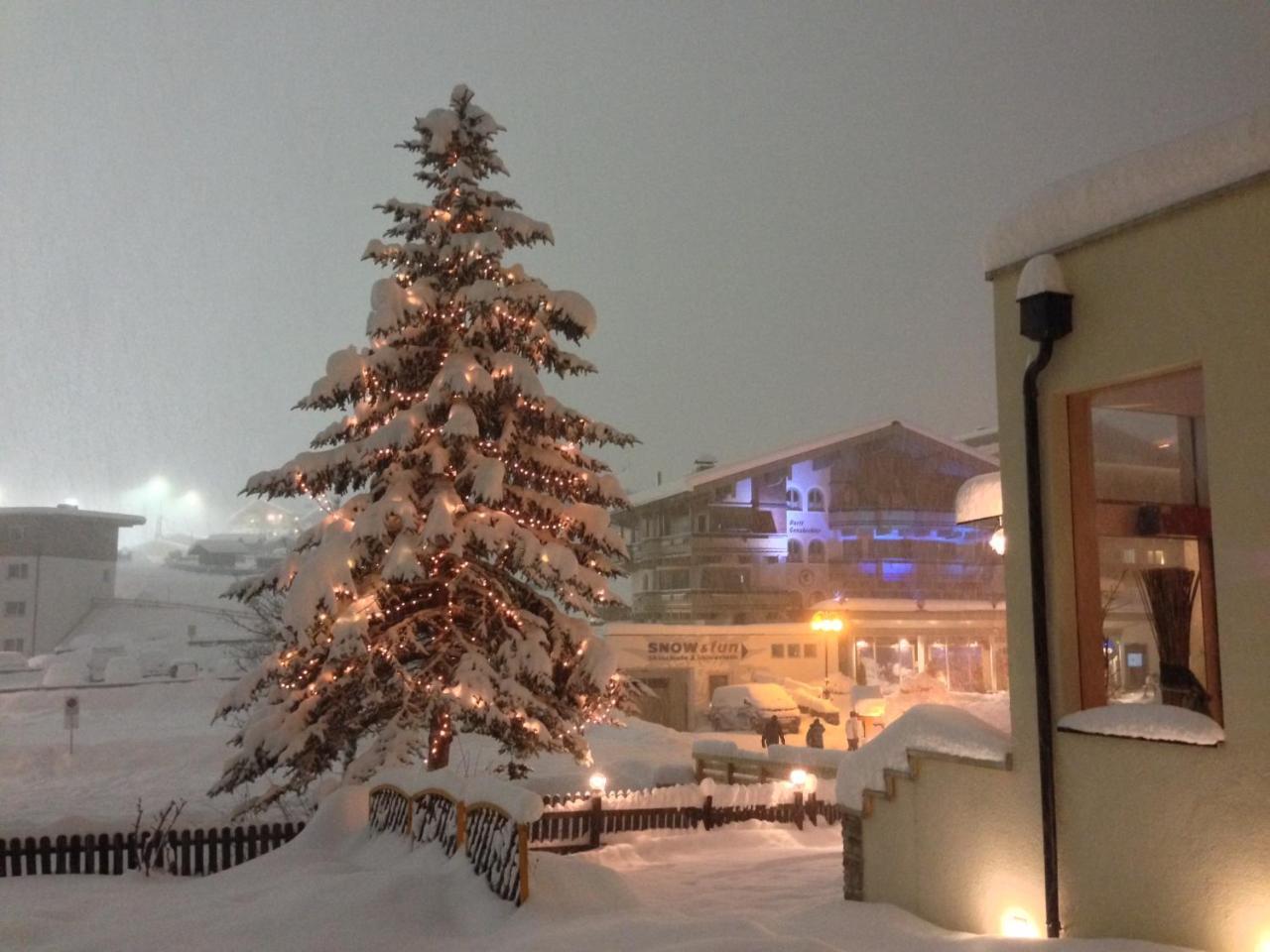 Hotel Alpenblick Saalbach-Hinterglemm Exterior foto