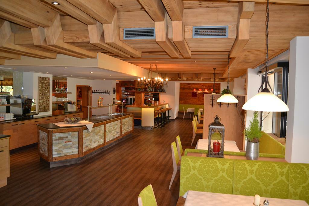 Hotel Alpenblick Saalbach-Hinterglemm Exterior foto
